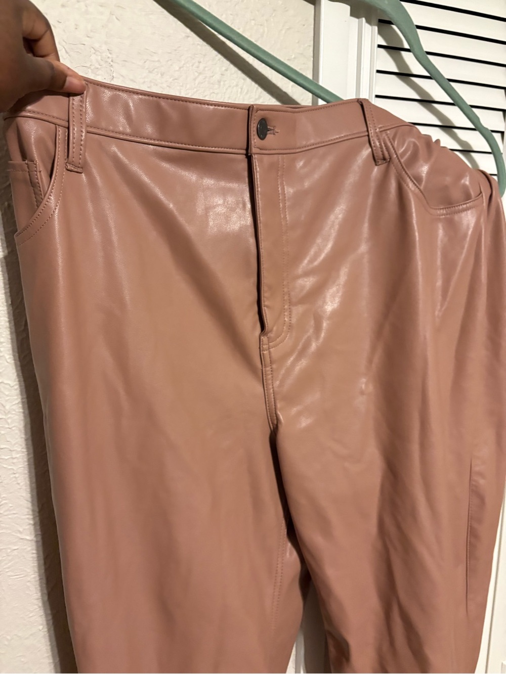 Abercrombie & Fitch High-Rise Faux Leather Pants in Dusty Rose